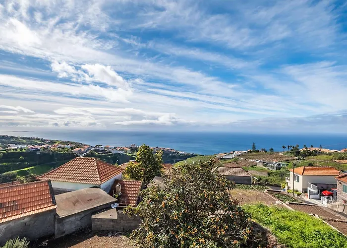 Дом отдыха Sunrise Estreito Da Calheta