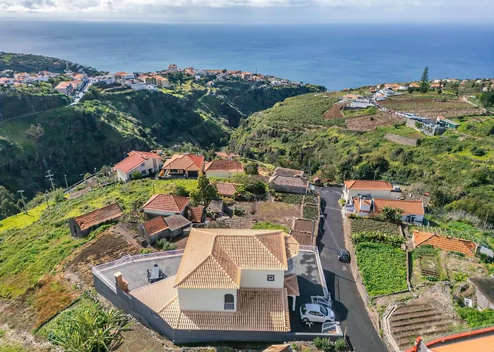 Sunrise * Estreito Da Calheta