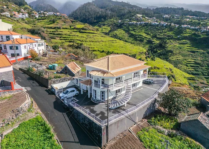 Vakantiehuis Sunrise Estreito Da Calheta