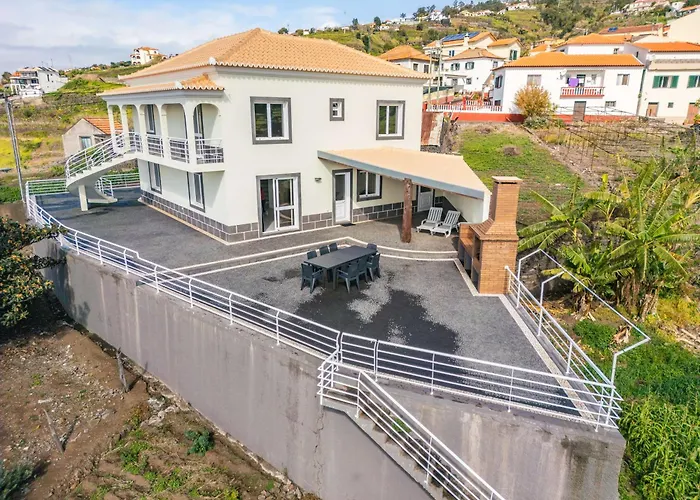 Sunrise Vakantiehuis Estreito Da Calheta