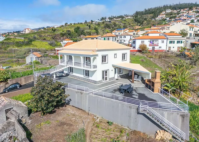 Sunrise Estreito Da Calheta